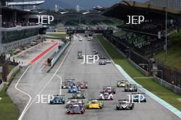 #5 UNITED AUTOSPORTS / Oreca 07 - Gibson / Giorgio Roda / Gregoire Saucy / Mikkel Jensen - Lead 4 Hours of Sepang Race Start