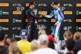 #5 Fionn McLaughlin - Hitech TGR and #24 - Martin Molnar - Virtuosi Racing
