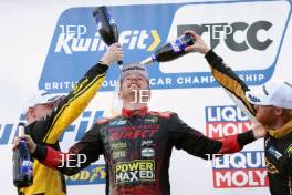#116 - Ashley Sutton - NAPA Racing UK - Ford Focus ST and #88 - Mikey Doble - Motor Parts Direct with Power Maxed Racing - Vauxhall Astra