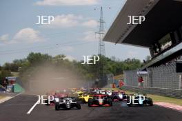 Start of Race 1 - #6 - Deagen Fairclough - Hitech leads